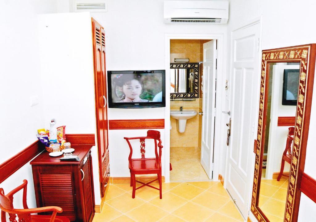 Hoang Thanh Thuy Airport Hotel 1 - Gan Am Thuc Dem Cho Hoang Hoa Tham Hô Chi Minh-Ville Chambre photo
